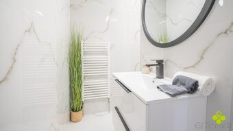Jedinečný 2 izbový byt s balkónom Ul. Rudnaya Prievidza 61 m - 7