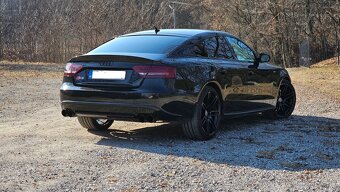 Predám Audi s5 3.0 tfsi 245kw - 7