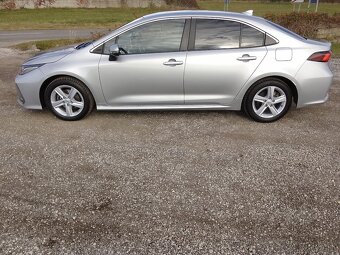 Toyota Corolla sedan, 1,8 hybrid, 09/2022, 46 000 km - 7