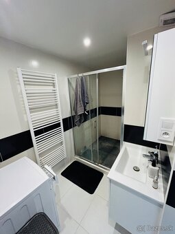 🏡ModernĂ˝ 2-izbovĂ˝ byt na SĂdlisku III, na ulici Antona PrĂd - 7