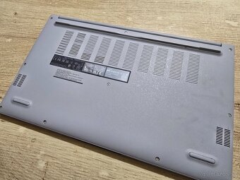 Asus Vivobook 15 v najvyssej konfiguracii so 16 gb ram intel - 7