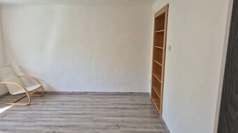 Prenájom bytu-Komárne - 7