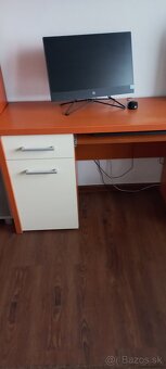 Nabytok a pisaci stolik - 7