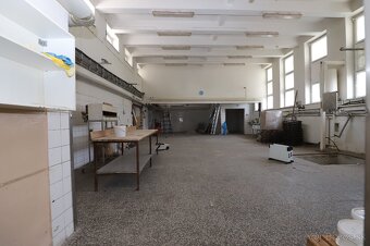 Bývalá MINI pekáreň - polyfunkčná budova na predaj - 7