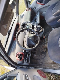 Citroen Xsara picaso - 7