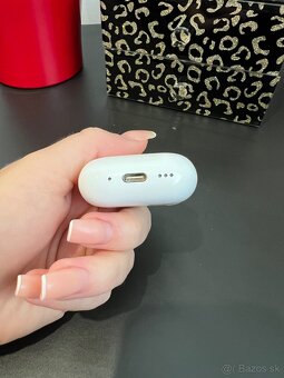 Apple AirPods 4 ANC - 7