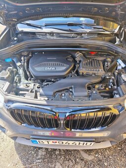 Predám BMW X1 2,0 xdrive - 7