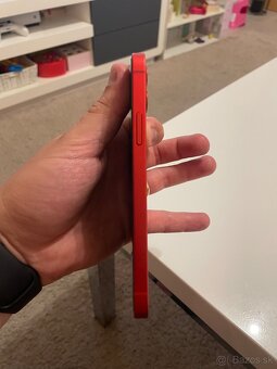 Predám iPhone 12 red 64 gb - 7
