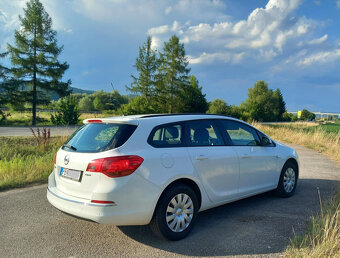 Opel Astra 1.6Cdti Combi r.v.2015 Kúpená na Slovensku - 7