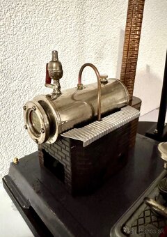 Wilesco parný stroj s generatorom a lampou - 7