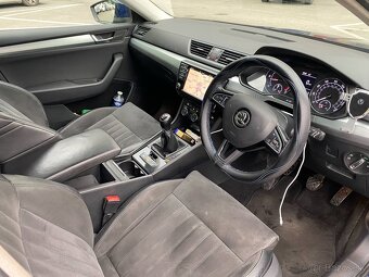 DOVOZ GB- Skoda Superb 2.0 TDI SE L Exclusive - 7
