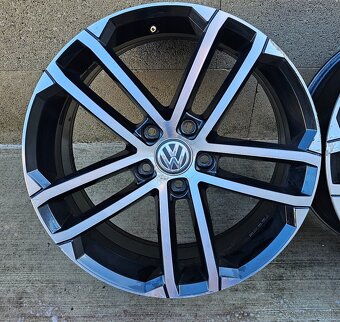 Predám originál disky VW Nogaro 5x112 R18 - 7