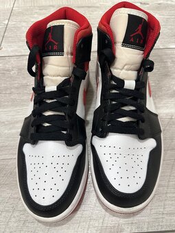 Air Jordan 1 Mid Gym Red Black White - 7