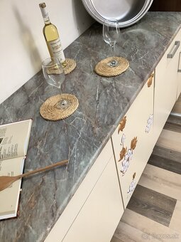 Svetlá moderná kuchyňa IRMA - 7