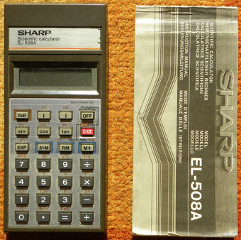 Rretro kalkulačky a digitálny diár - 7
