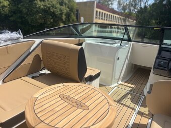Čln Sea Ray 210 SPX model 2026 na sklade - 7