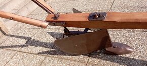 Starý drevený pluh - 7