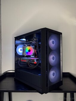 Intel 14jadro/28vlakno, Vega 64 8gb, 16GB RAM, 256gb+1tb - 7