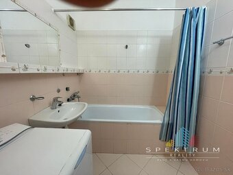 Prenájom 1 izbového bytu s balkónom na ulici Žitná , Bánovce - 7