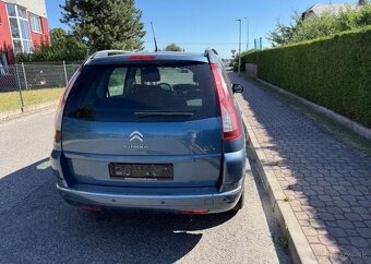 Citroën C4 Picasso 1,6i klima , 7 Míst benzín manuál 88 kw - 7