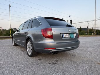 Škoda Superb Combi 2.0 TDI - 7