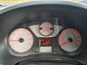 Peugeot partner 1.6 80kw r.v 2011 - 7