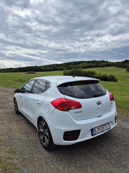 KIA Cee’d Hatchback 1.6 diesel, 100kw Manuál - 7