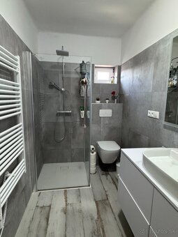 Svetlý dom s výhľadom na TERMÁLNОE KÚPALISKО - 7