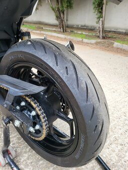 Kawasaki Ninja 300, A2
 - 7