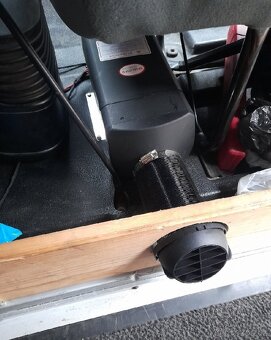 Obytné auto - dodávka Ford Transit - 7
