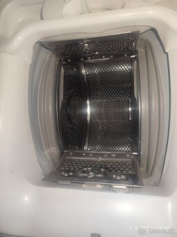 Predám minimálne používanú pračku Electrolux zvrchu - 7