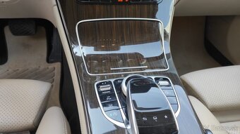 Predám Mercedes GLC 250D - 7