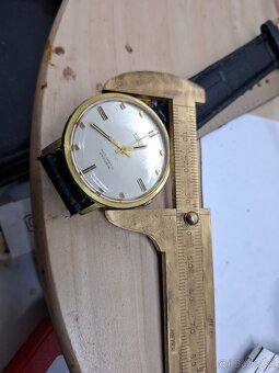 Predám funkčné náramkové hodinky TOURIST Automatic (Doxa) Sw - 7