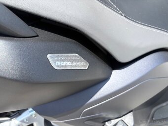 Yamaha X-Max 250 MomoDesign - 7