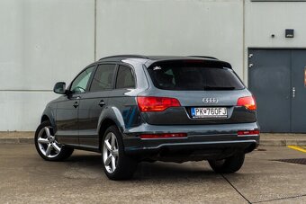 Audi Q7 3.0 TDI quattro tiptronic Šedá - 7
