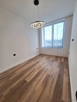 2377 NA PREDAJ EXKLUZÍVNY ŠTVORIZBOVÝ BYT - 7
