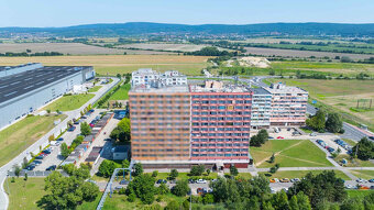 ZREKONŠTRUOVANÁ GARSÓNKA s loggiou Dev. n. Ves - 7