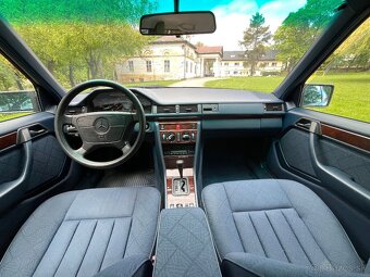 Mercedes W124 E220, 62666km - 7