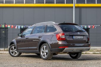 Škoda Octavia Combi Scout AT/6 135kW - 7
