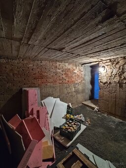 Predám 3 izbový dom, pozemok 1405 m2, obec Dolné Otrokovce - 7