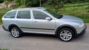 Škoda octavia Scout 2.0 FSI4x4.combi model 2009 dobrom stave - 7