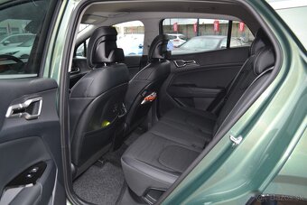 Kia Sportage 1.6 T-GDi +HEV Platinum A/T - 7