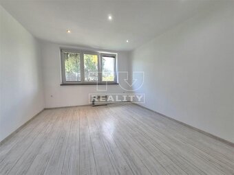 ZNÍŽENÁ CENA - 3 izbový byt s loggiou, s možnosťou krbu... - 7