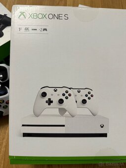 Xbox One S 1TB s 2 ovládačmi a nabíjacou stanicou - 7