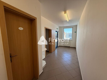 Na prenájom novozrekunštruovaná klimatizovaná kancelária v c - 7