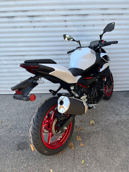 Kawasaki Z500 SE - 7