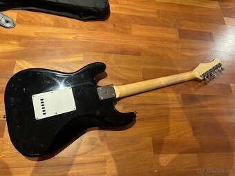 Elektrická gitara stagg - 7