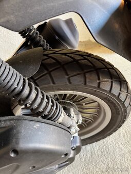 Piaggio Beverly 300 - 7