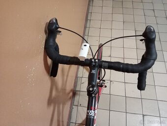 Znížená cena - Predám zachovalý cestný bicykel Kellys ARC - 7