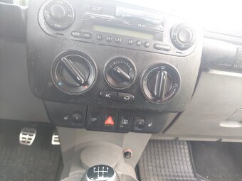 V W BEETLE - 7